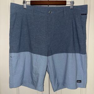 Pelagic Shorts Men’s 38” Waist Blue Gray Polyester Elastane Blend